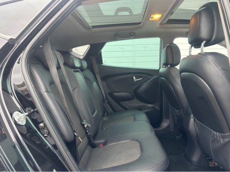 2013 Hyundai ix35 - view 2