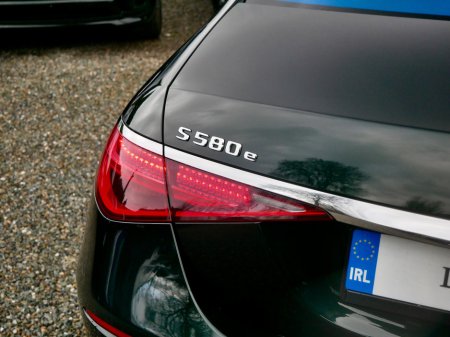 2023 Mercedes-Benz S Class S 580 e LWB 4MATIC AMG Line €99,950 thumbnail