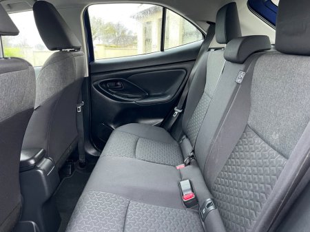 2023 Toyota Yaris Cross 1.5 Hybrid CVT Luna €22,950 thumbnail