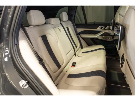 2023 BMW X5 M Competition €129,950 thumbnail