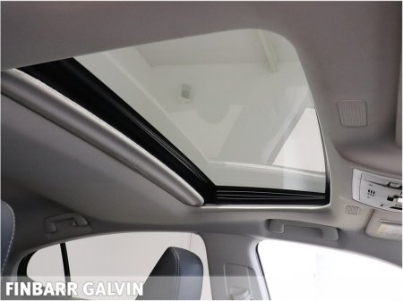 2022 Lexus ES 300 H ES300H Dynamic €43,950 thumbnail