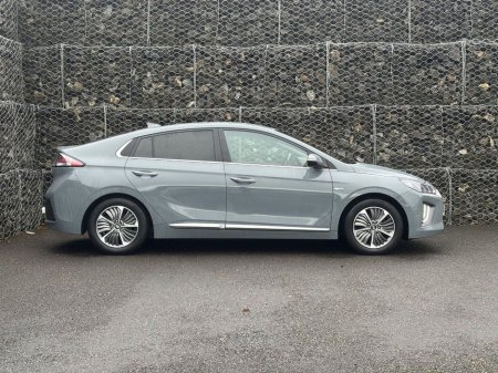 2020 Hyundai Ioniq PREMIUM SE PHEV S-A €19,638