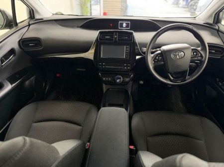 2022 Toyota Prius - thumbnail 6