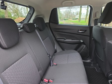 2018 Suzuki Swift 1.2 GLX Automatic €13,950 thumbnail