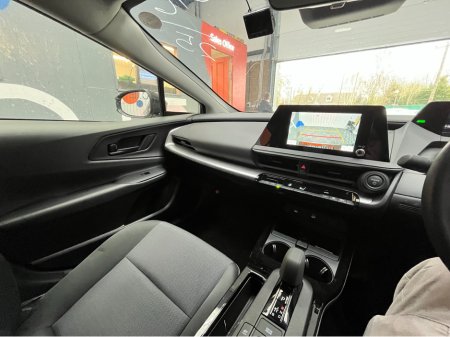 2025 Toyota Prius - thumbnail 14