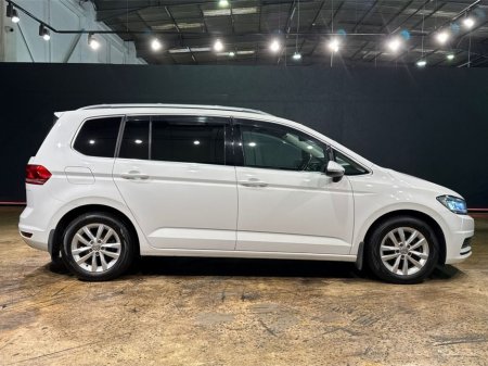 2017 Volkswagen Touran - thumbnail 2