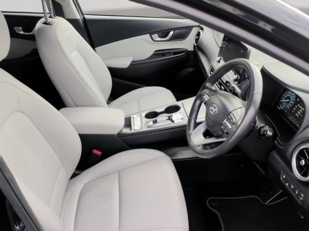 2022 Hyundai Kona - thumbnail 8