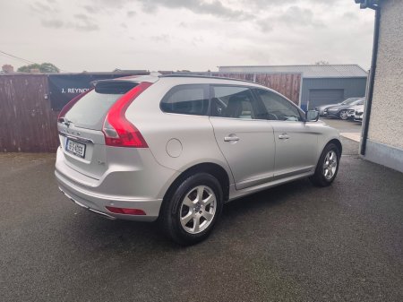 2016 Volvo XC60 D4 (190hp) FWD SE Geartronic €11,999 thumbnail
