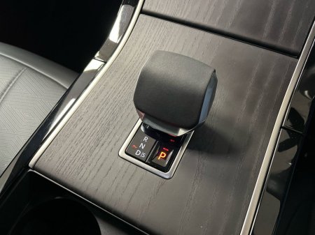 2025 Land Rover Range Rover Evoque - thumbnail 4