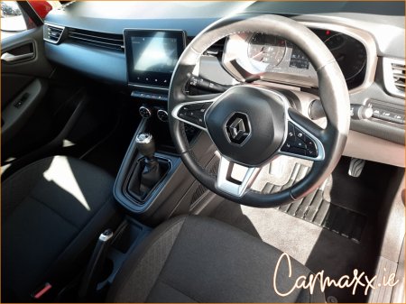 2022 Renault Clio - thumbnail 17