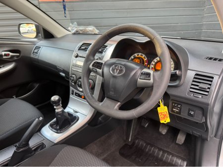 2013 Toyota Corolla - thumbnail 7