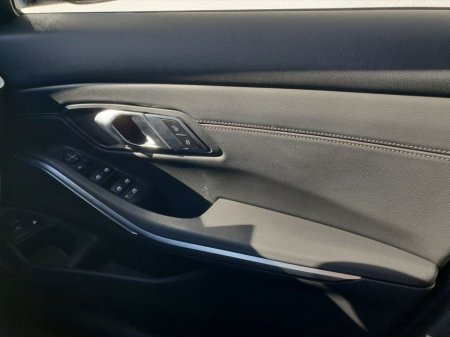2023 BMW 3 Series - thumbnail 23