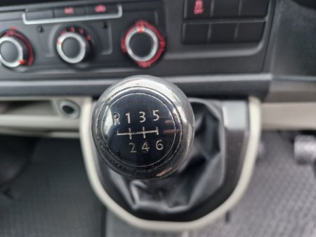 2019 Volkswagen Transporter - thumbnail 14