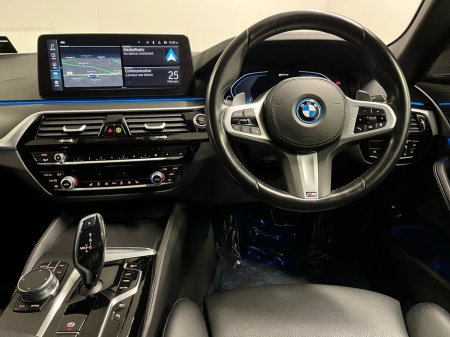 2023 BMW 5 Series - thumbnail 14