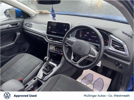 2023 Volkswagen T-Roc 2.0 TDI 116HP Style €28,950 thumbnail