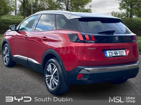 2023 Peugeot 3008 - thumbnail 4