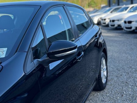 2019 Peugeot 208 1.2 PureTech 68bhp Active €9,499 thumbnail