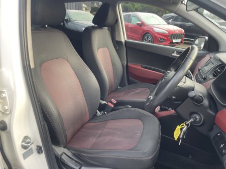 2017 Hyundai i10 Premium thumbnail