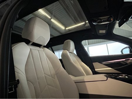 2025 BMW i5 *TOURING* M SPORT* BIG SPEC - END OF YEAR SALES PRICE* €76,800