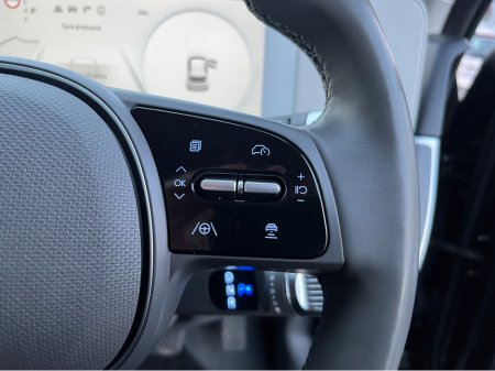 2023 Hyundai Ioniq 5 EXECUTIVE 58KW //HEATED SEATS AND STEERING WHEEL//ADAPTIVE CRUISE CONTROL//WIRELESS PHONE CHARGING// €24,950 thumbnail