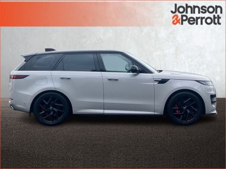 2024 Land Rover Range Rover Sport SWB 3.0 I6 PHEV SE (Land Rover Warranty until 2029) €104,900 thumbnail