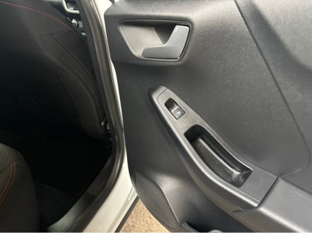 2024 Ford Puma ST-LINE 5DR 1.0T 125 MHEV €24,499 thumbnail