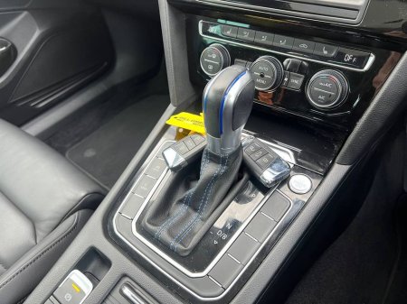 2016 Volkswagen Passat - thumbnail 12