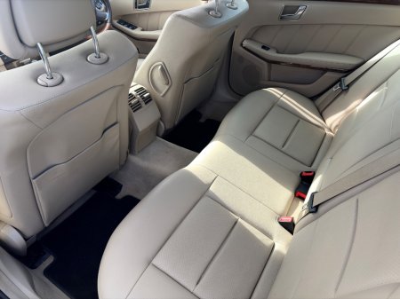 2011 Mercedes-Benz E Class - thumbnail 16