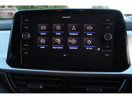 2024 Volkswagen T-Roc - thumbnail 11