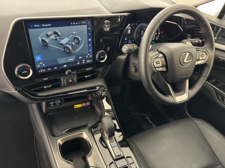 2025 Lexus NX 450 h+ - thumbnail 22