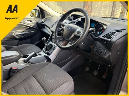 2016 Ford Kuga - thumbnail 10