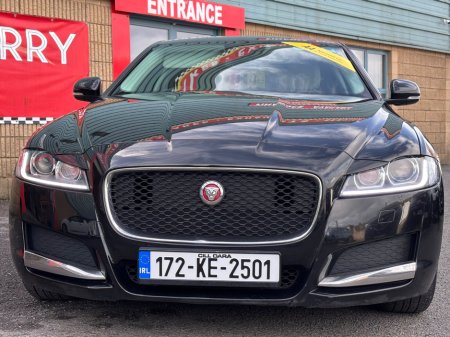 2017 Jaguar XF - thumbnail 3