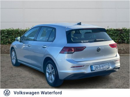 2024 Volkswagen Golf 2.0 TDI 115HP Life €28,975 thumbnail