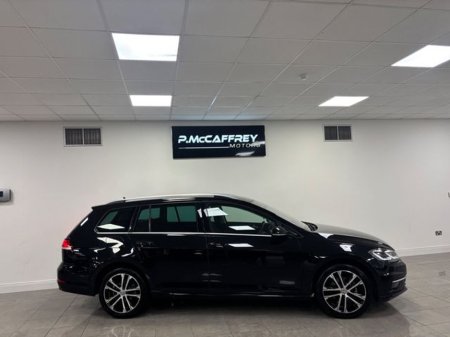 2019 Volkswagen Golf  €17,995 thumbnail