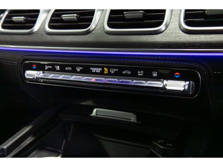 2022 Mercedes-Benz GLE Class  €52,846 thumbnail