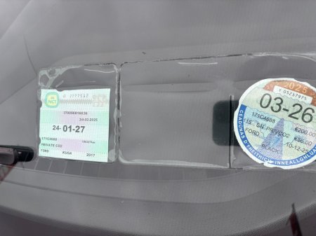 2017 Ford Kuga - thumbnail 4