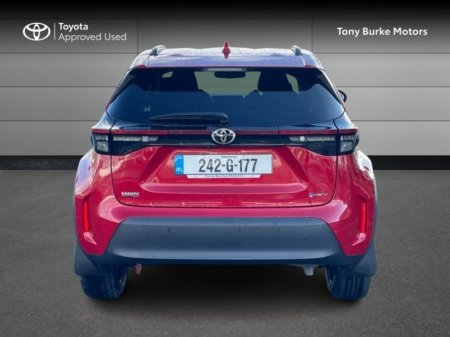 2024 Toyota Yaris Cross - thumbnail 5