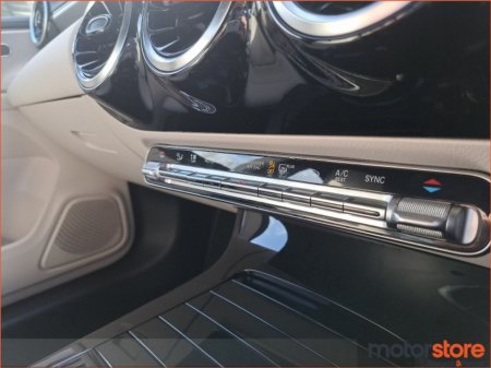 2019 Mercedes-Benz CLA Class CLA 180 €26,900 thumbnail