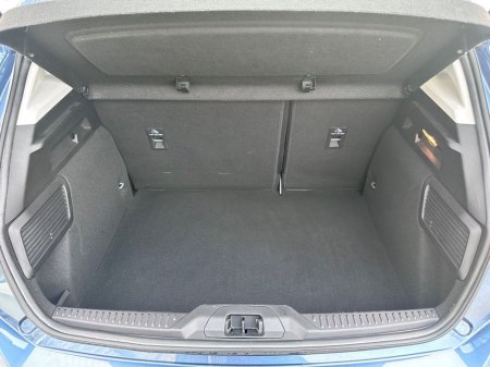 2020 Ford Focus - thumbnail 23