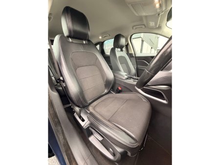 2016 Jaguar F-Pace 2.0 D RWD R-SPORT 5DR €11,950