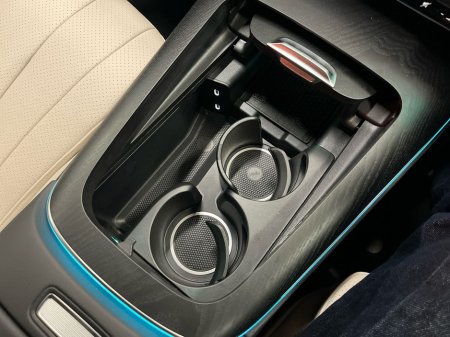 2026 Mercedes-Benz E Class E 300 e AMG Line Plus | Heated Seats, 360-degree Reversing Camera, Sports Seats thumbnail