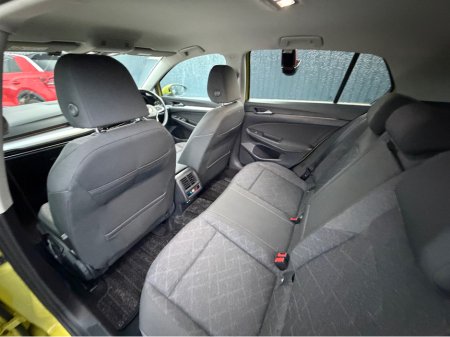 2022 Volkswagen Golf ACTIVE - 2.0L DIESEL - AUTO - 12M WARRANTY - CAR: 1736 €29,950 thumbnail