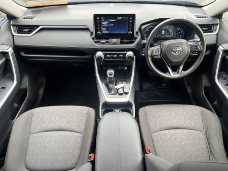 2022 Toyota Rav4 LUNA 2.5 HYBRID // PARKING SENSORS // DIGITAL CLUSTER // DUAL ZONE CLIMATE CONTROL €32,900 thumbnail
