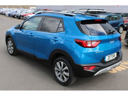 2023 Kia Stonic - view 3