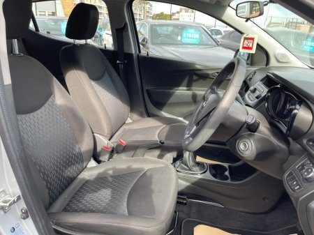 2019 Vauxhall Viva 1.0i SE Hatchback 5dr Petrol Manual Euro 6 (73 ps) thumbnail