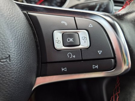 2015 Volkswagen Golf - thumbnail 26