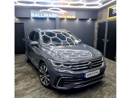 2023 Volkswagen Tiguan 2.0 TDI 150HP R-Line DSG 27.5% €42,950 thumbnail