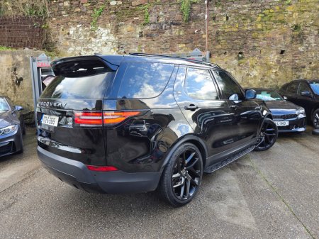 2017 Land Rover Discovery - thumbnail 10