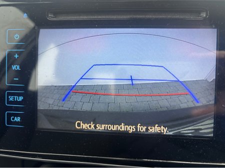 2018 Toyota Corolla - thumbnail 4