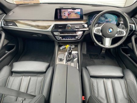2019 BMW 5 Series - thumbnail 11